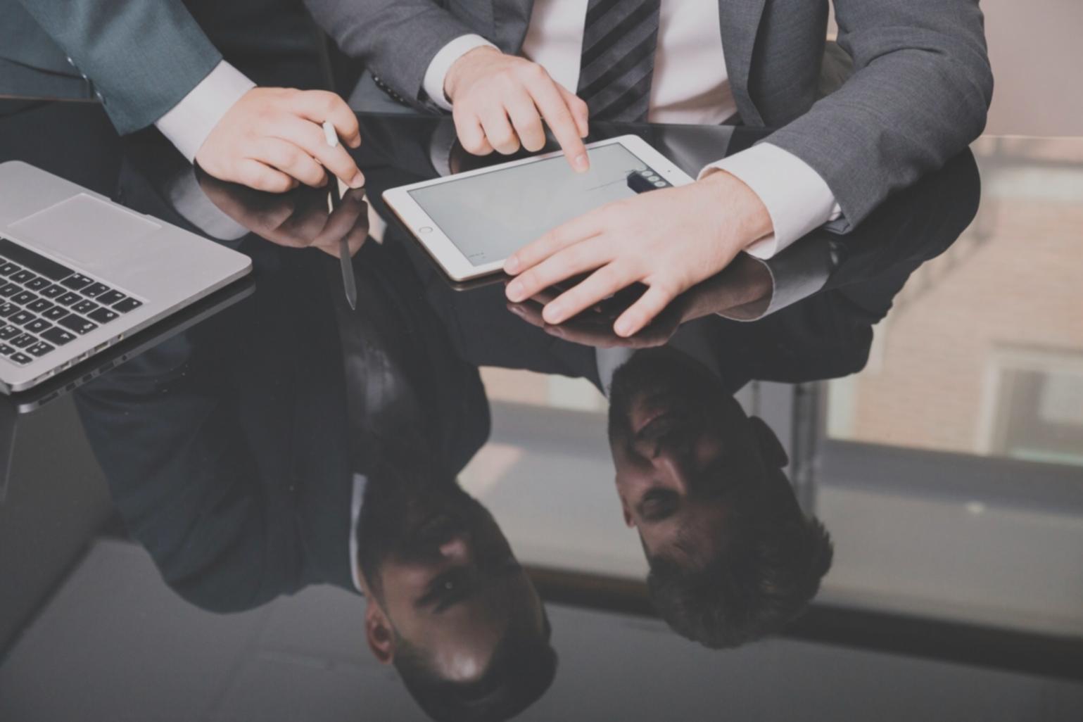 Unser Team bei der Arbeit - Finanzberatung mit Herz